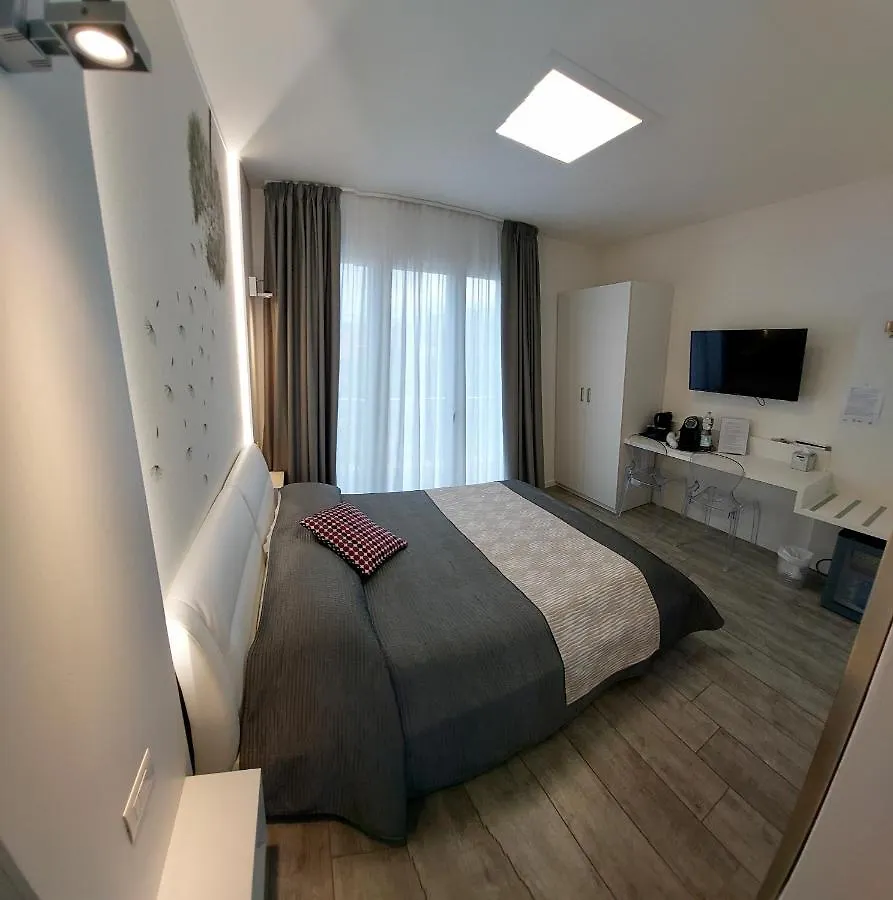 Guest house La Brise Hotel Marina di Pietrasanta