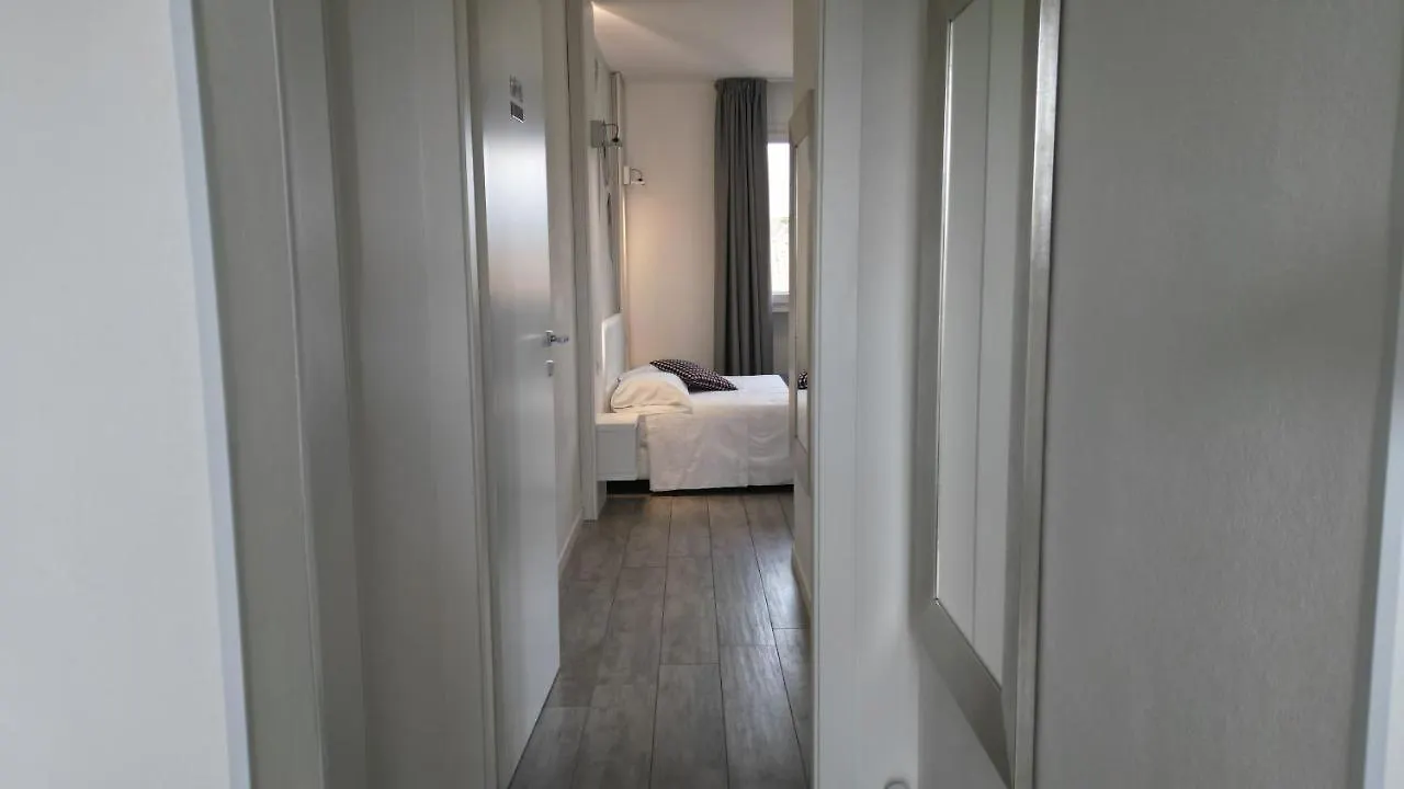 La Brise Hotel Marina di Pietrasanta 0*,