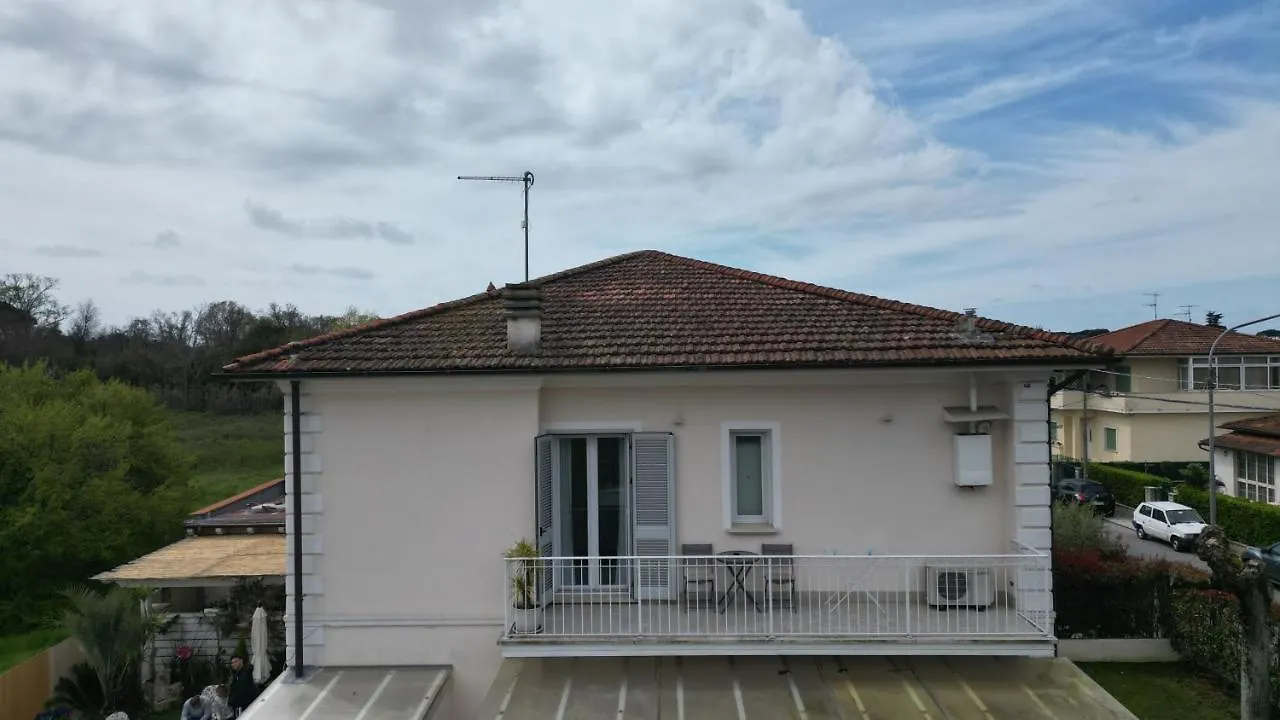 Guest house La Brise Hotel Marina di Pietrasanta