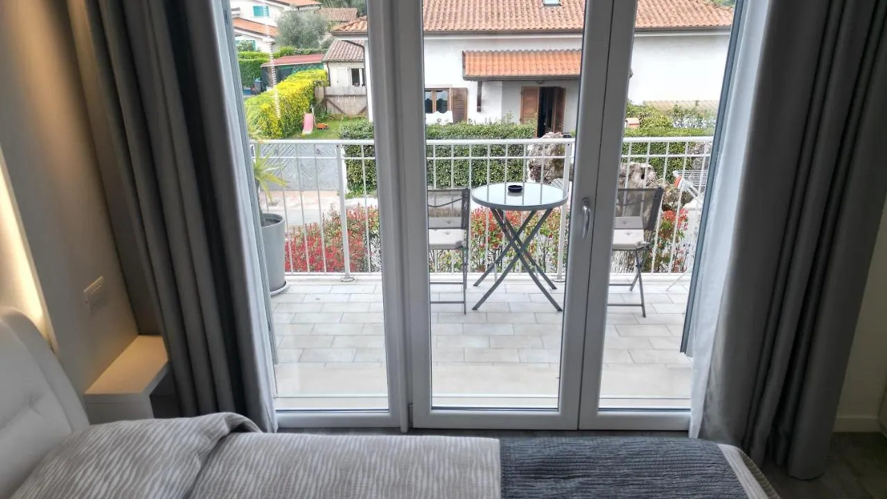La Brise Hotel Marina di Pietrasanta 0*,